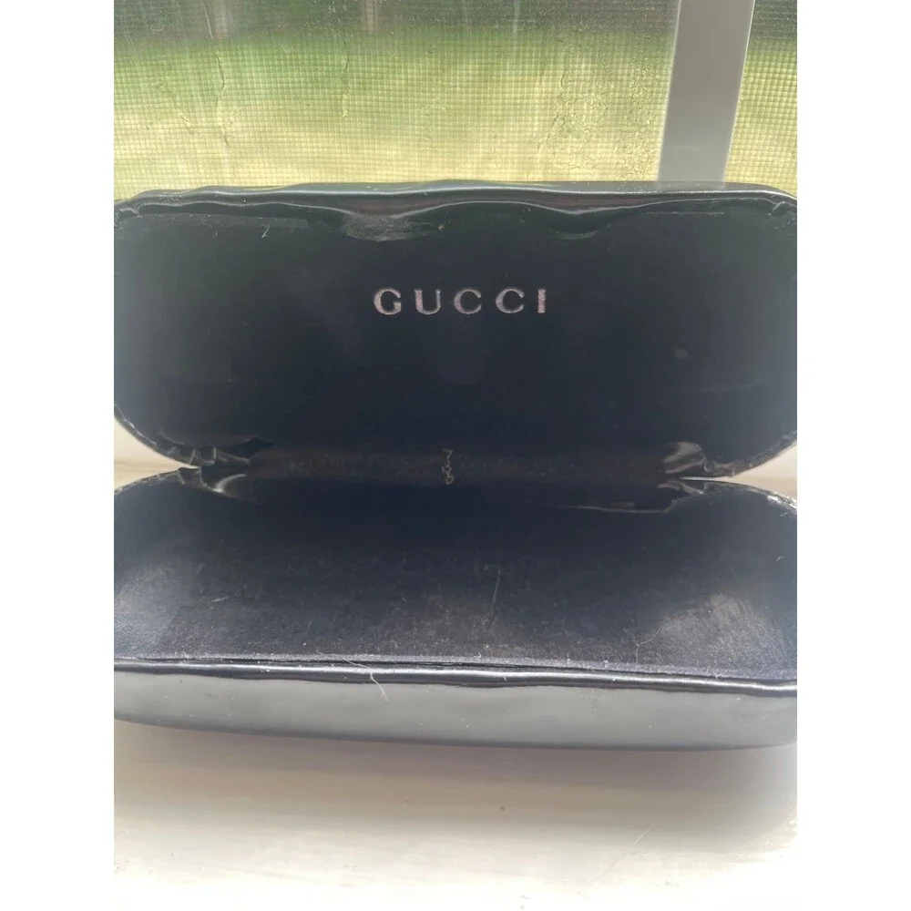 Vintage 90's Gucci Oval Sunglasses (2547/S) with Hard Case